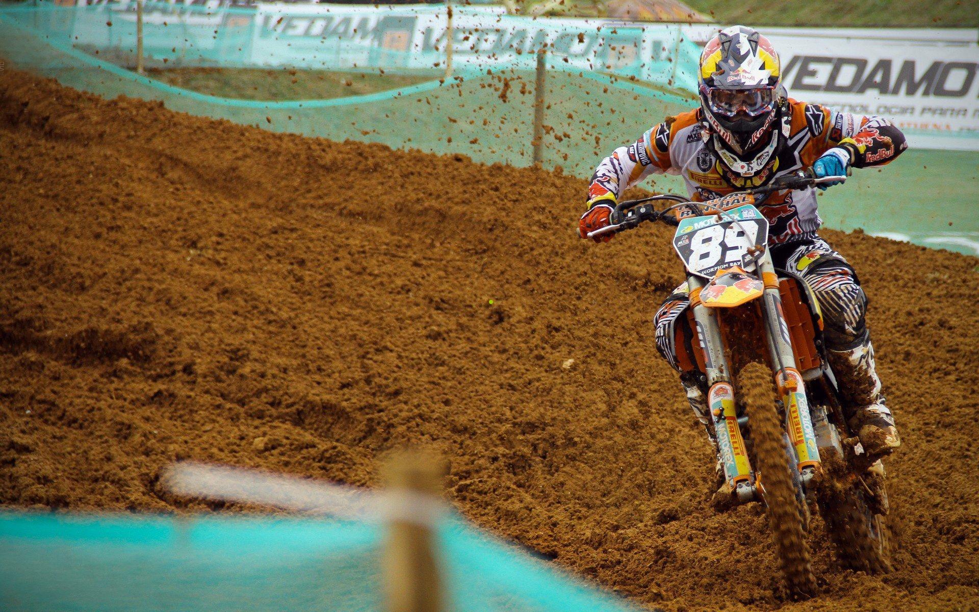 纳格尔斯曼激励萨内，以卓越表现击碎质疑，重塑顶级球员荣光